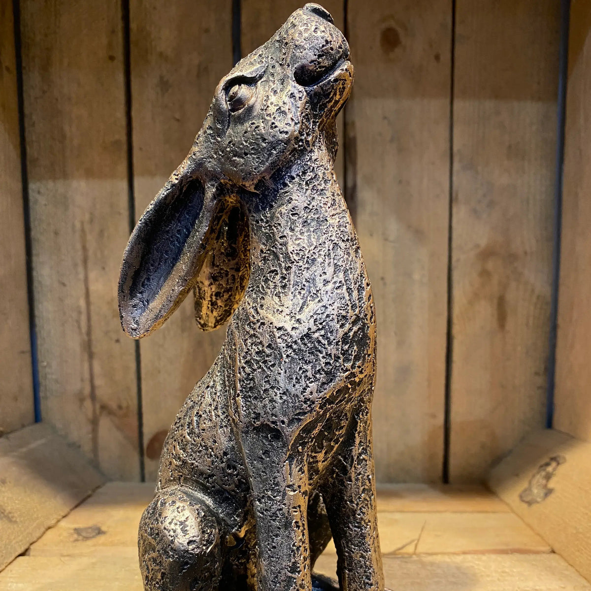 Statue of a moongazing hare
