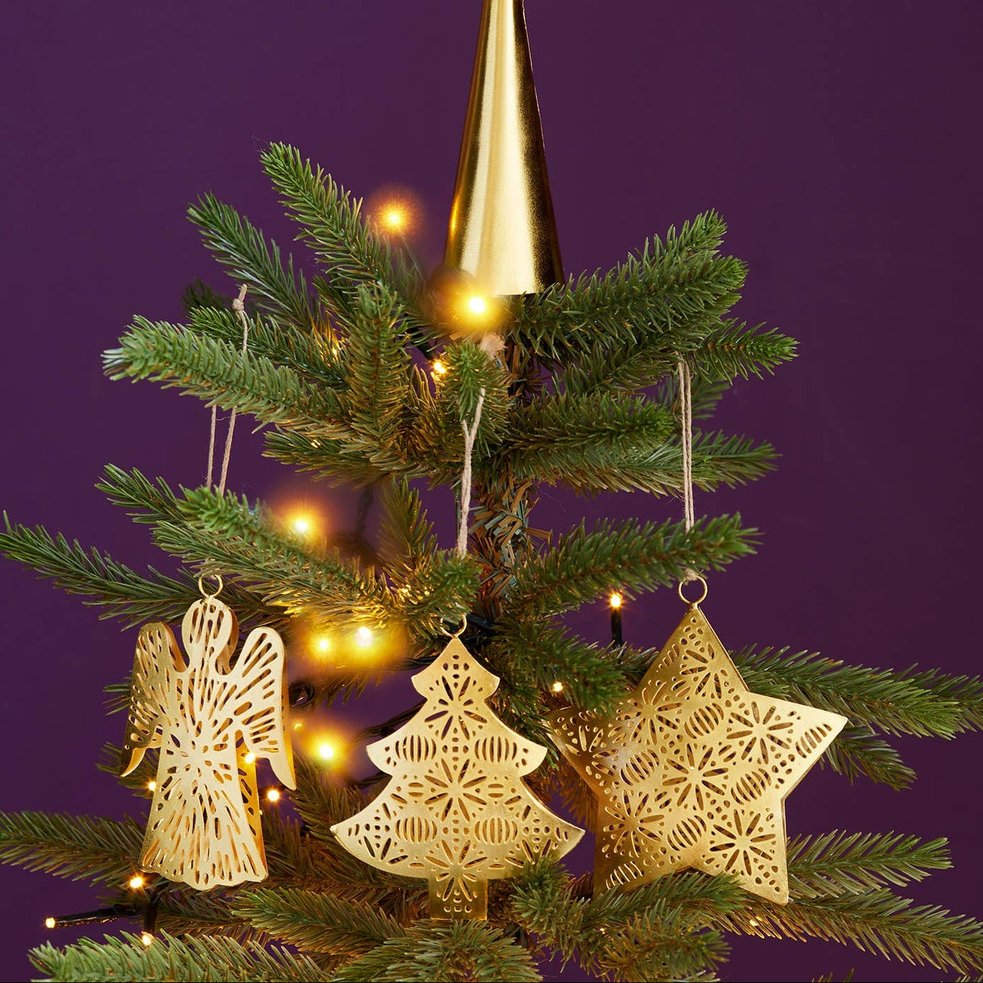 Intricate Gold Star Christmas Decoration